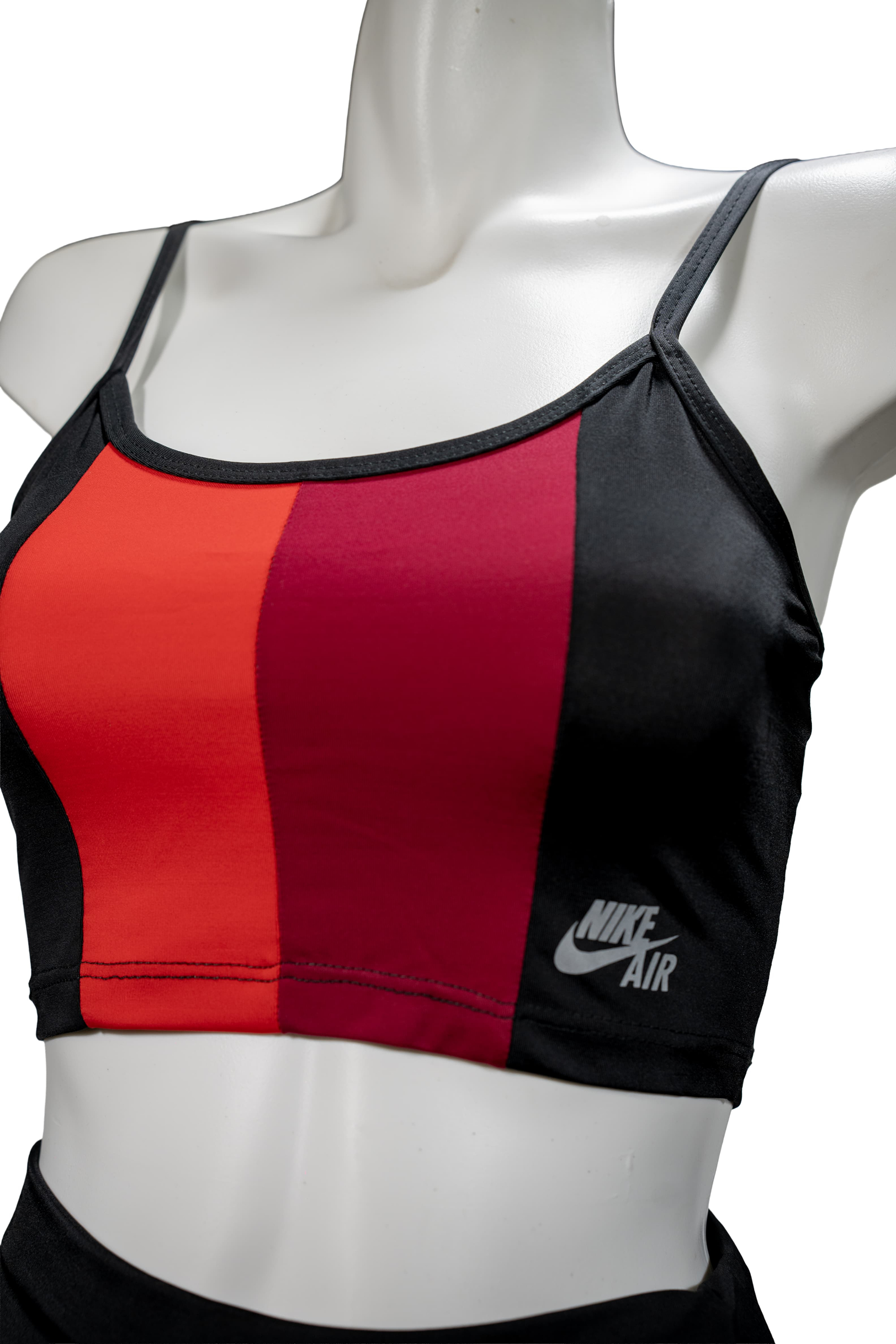 Conjunto Deportivo 3 Piezas Ref. Lena – Tela Licra Nylon y Poliéster